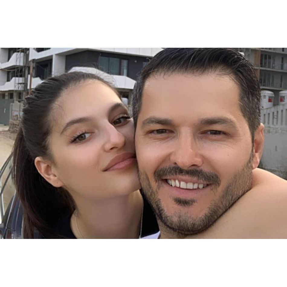 Carmina, fiica lui Liviu Vârciu își dorește să fie pe picioarele ei. Cu ce se ocupă tânăra, de când s-a mutat în București?