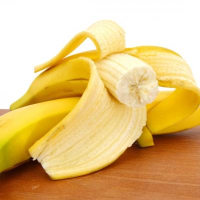 Coaja de banana are efecte miraculoase. Ce poti trata cu ea