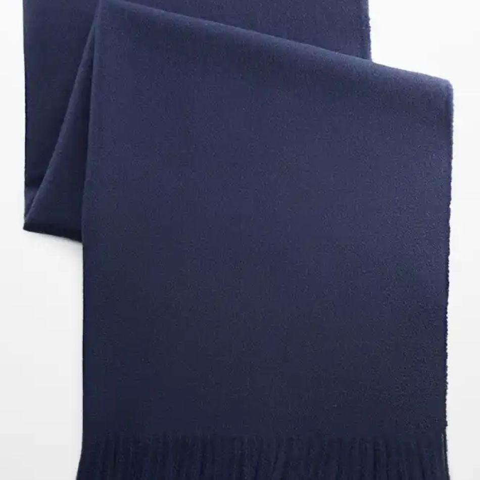 De nelipsit în această toamnă: 20 de eșarfe și fulare