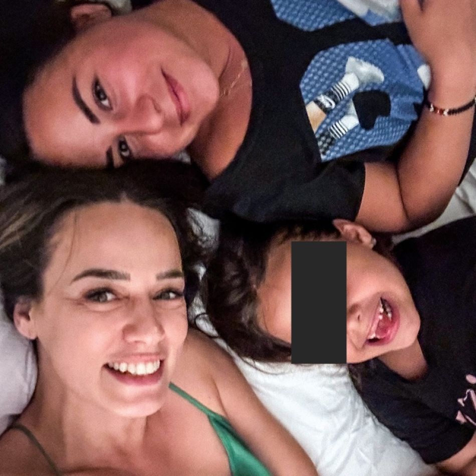 Puțini știu, dar Andreea Raicu a adoptat o fetiță în urmă cu 20 de ani. Cum arată azi Măriuca și ce spune vedeta despre ea