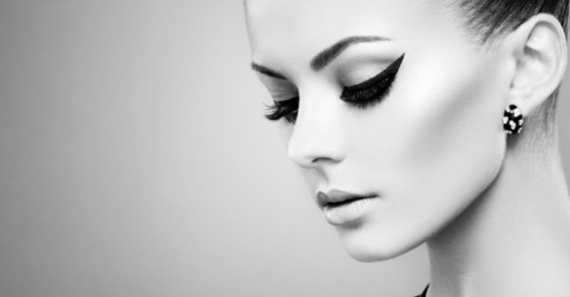 Cum sa ai sprancene groase. Solutia expertilor