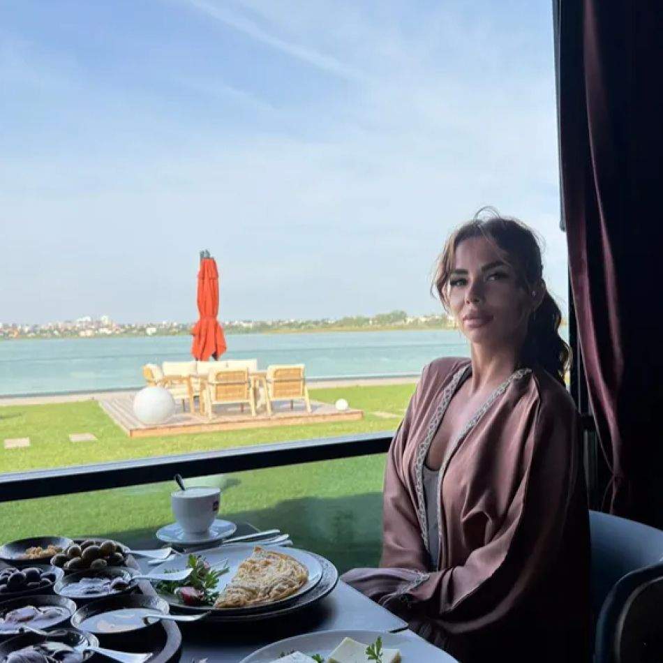 Cristina Petre, pe patul de spital înainte de operație. Mesaj emoționant pentru fani: Faceți-mi o rugăciune pentru mâine...