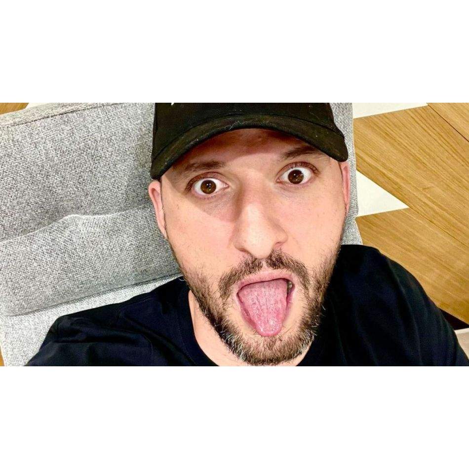 Ștefan Mandachi, imagine emoționantă cu doi refugiați ucraineni: Așa arată dragostea, fie că e război sau pace