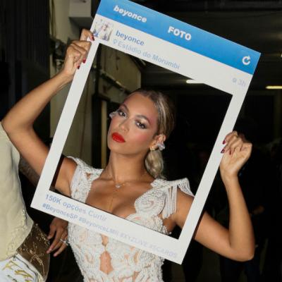 Video de senzatie: Beyonce s-a filmat aruncandu-se de pe o cladire