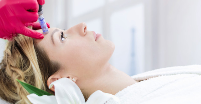 Care este diferența dintre PRP facial și mezoterapia cu microace?