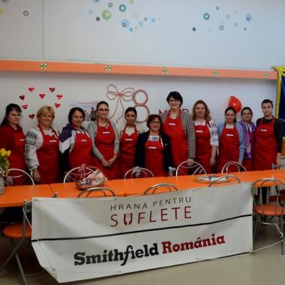 Smithfield România a oferit familiilor nevoiașe aproximativ 400.000 de mese calde