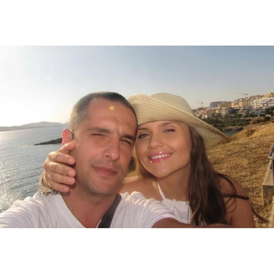 Cristina Șișcanu a fost criticată dur după ce a început să predea gramatica online! Cum le-a răspuns vedeta haterilor?