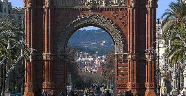 Cum sa vizitezi un oras fabulos cheltuind o suma derizorie de bani
