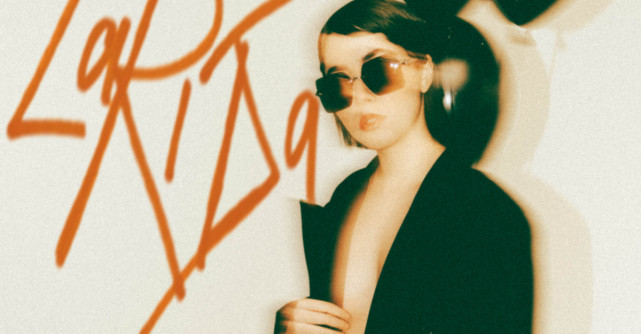 IOVA uimește cu o piesa manifest - LA RI DA -