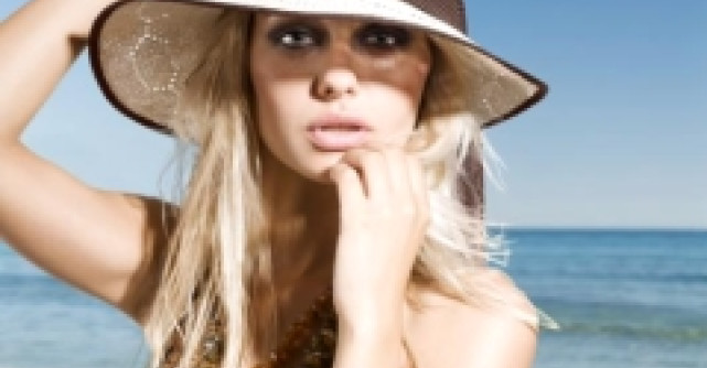 Invata sa-ti protejezi tenul la plaja