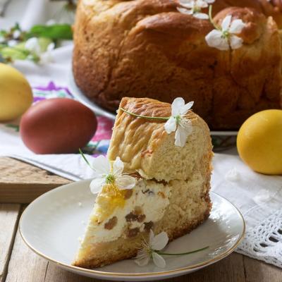 De ce punem Pasca pe masa de Paște + Cele mai iubite rețete de pască românească (detaliate cu conținut caloric)