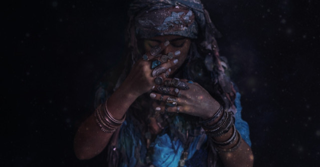 Oprește lupta împotriva gândurilor tale negative. De ce? Îți dăm noi trei motive