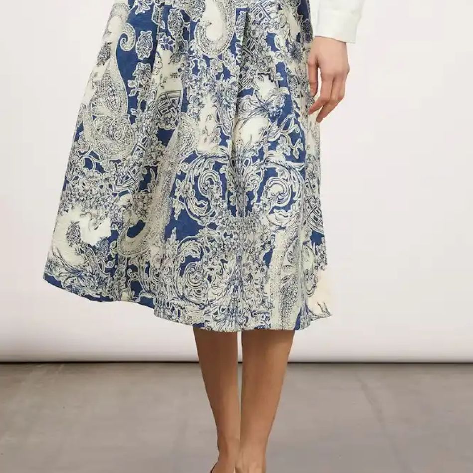 Reînnoiește-ți garderoba de primăvară cu cele mai frumoase fuste ale sezonului