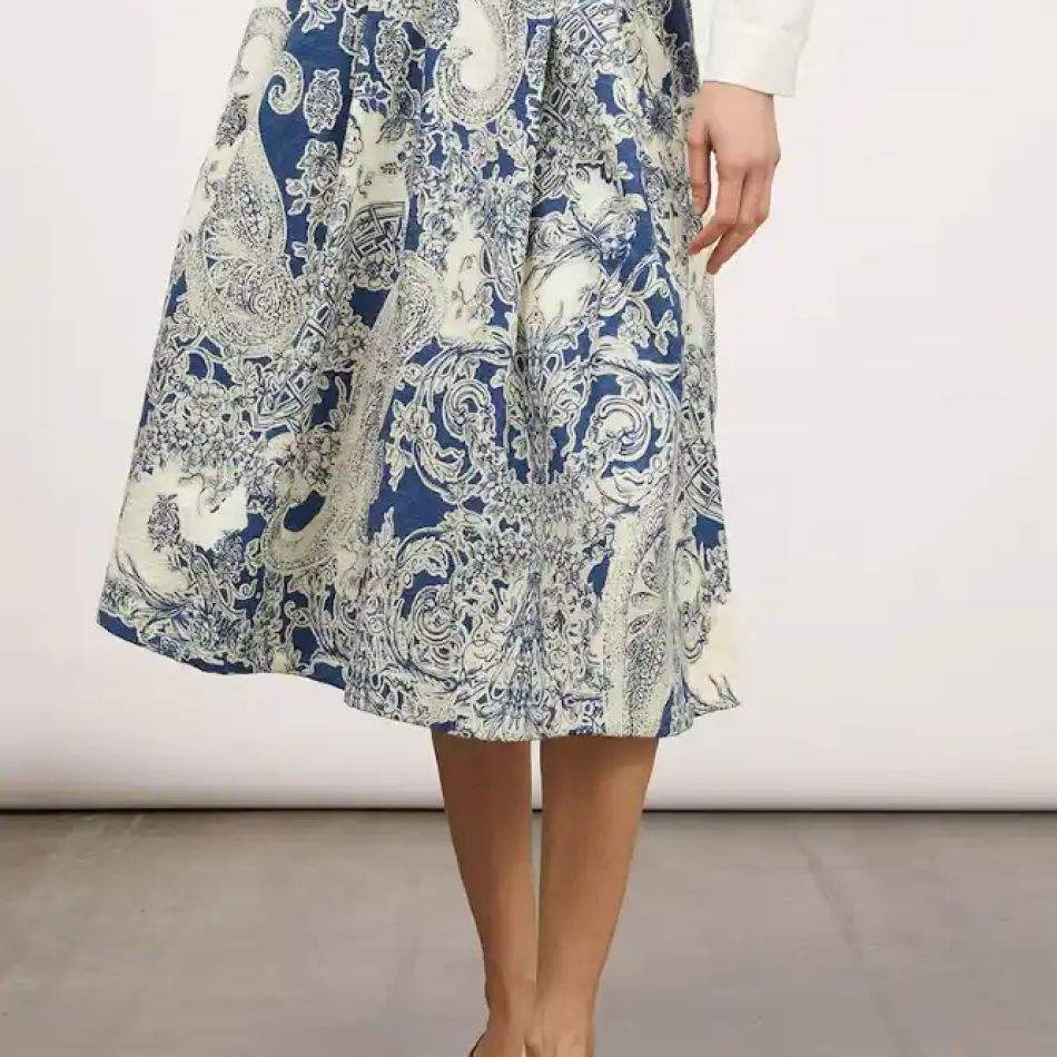 Reînnoiește-ți garderoba de primăvară cu cele mai frumoase fuste ale sezonului