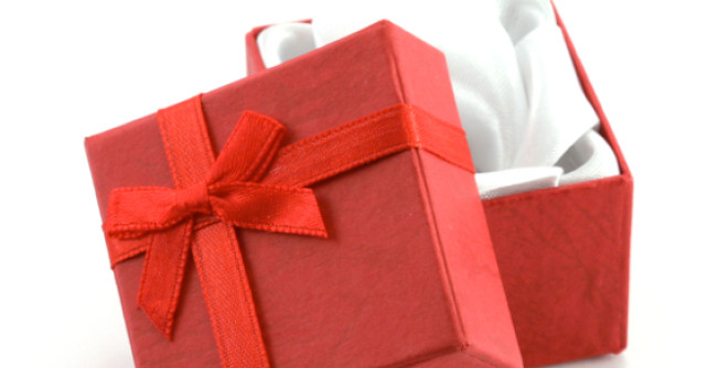 4 idei de cadouri originale pentru nasi