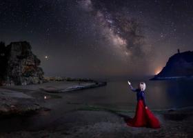 Astrologie: Saturn în Vărsător ne provoacă să evoluăm