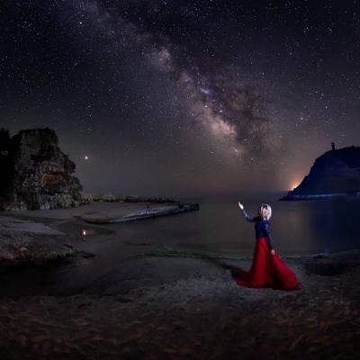 Astrologie: Saturn în Vărsător ne provoacă să evoluăm