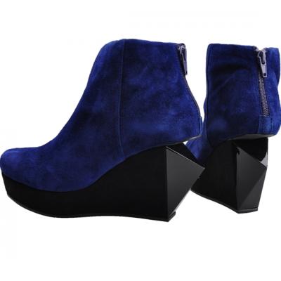 Reduceri la incaltaminte!