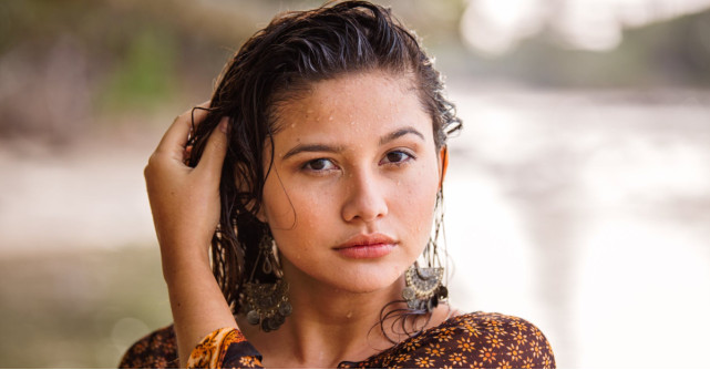 Fă-ți singură ulei pentru stimularea creșterii părului, inspirat de saloanele de spa: tutorial VIDEO!