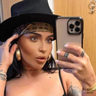 Oana Radu, moment inedit pe scenă: Sărut pasional cu un bărbat misterios în fața fanilor: Și eu sunt foarte îndrăgostită de tine