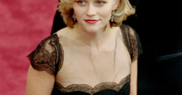 Reese Witherspoon nu este multumita de performantele sexuale ale lui Robert Pattinson