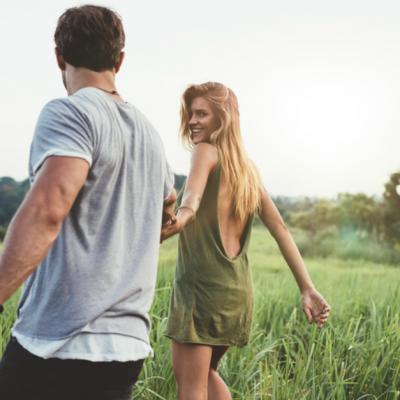 Meriti pe cineva care sa iti spuna ca esti cea mai importanta persoana din viata lui