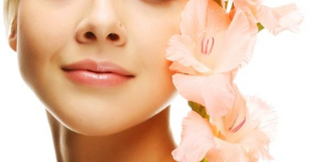 4 Solutii eco pentru un ten fericit