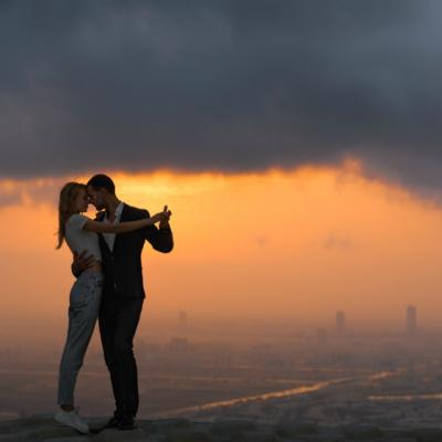 Nu trebuie sa te casatoresti pentru a fi fericit!