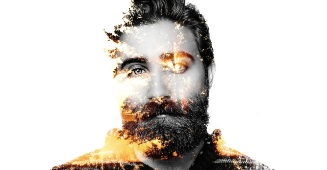 Jurnal de sex: Barbatul cocota, intretinut de mama, iubita si amanta