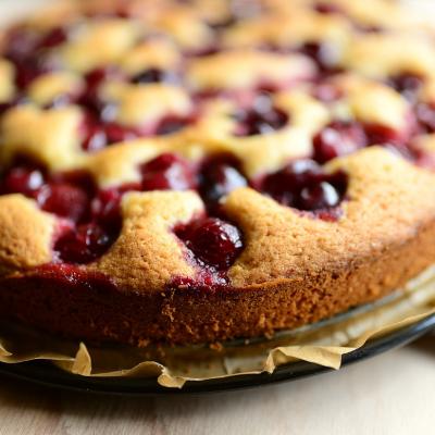 Retete delicioase cu cirese de mai: Profita de fructele de sezon in deserturi fine!