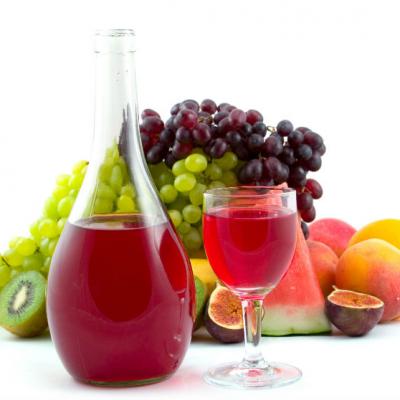 Reteta cu vin rosu de la dr. Oz pentru un ten stralucitor, reintinerit