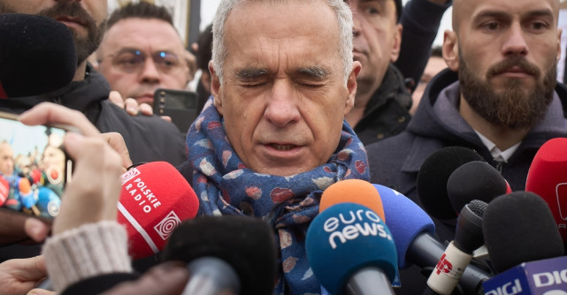 🔴 VIDEO: BREAKING NEWS | Călin Georgescu, ridicat de poliție din trafic și dus la audieri la Parchetul General