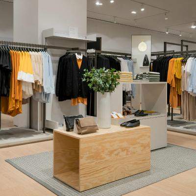 COS a deschis cel de-al doilea magazin din Bucuresti