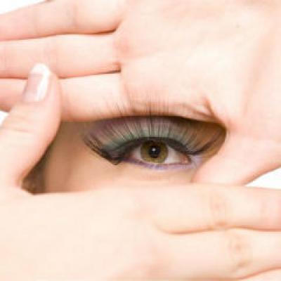 5 Exercitii zilnice pentru sanatatea ochilor tai