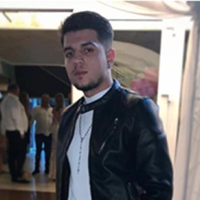 Cine este, de fapt, Babasha, tânărul de 22 de ani care a împărțit internetul în două? 