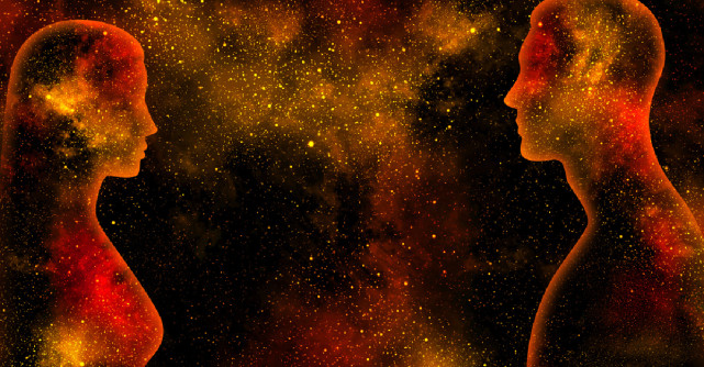 Chemarea sufletului pereche. 15 mantre pe care să le rostești în luna iulie pentru a atrage iubirea în viața ta