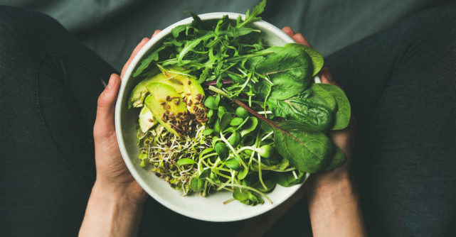 Cum sa-ti purifici organismul dupa sarbatori. Afla alimentele secrete!