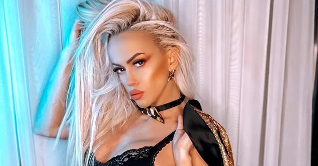 Anda Adam, ipostaze tandre cu logodnicul ei în noul videoclip. Ascultă aici „Nu mă lăsa așa” și vezi cât de hot este artista