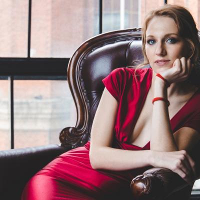 3 sfaturi pentru un stil personal modern după 40 de ani