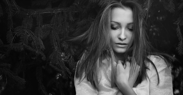 Ia-ti adio de la oamenii care te-au ranit. Nu au ce cauta in viata ta