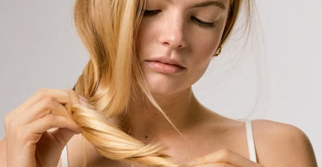 Adio, vârfuri despicate! Ghidul complet pentru păr neted și sănătos