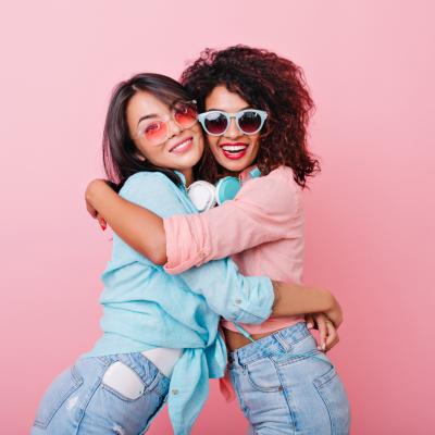 Avalanșă de culori în garderoba ta de primăvară/vară