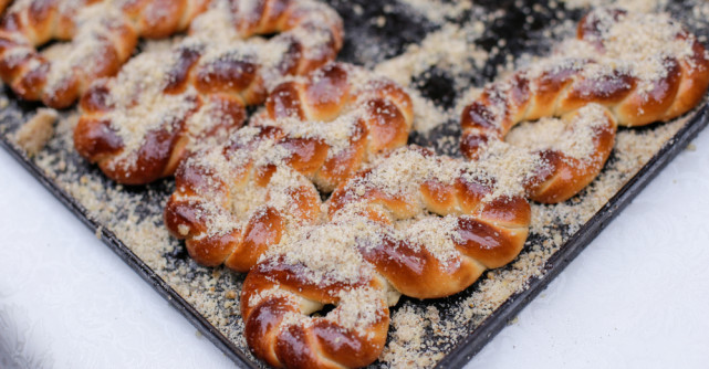 Cei mai buni mucenici cu miere şi nucă