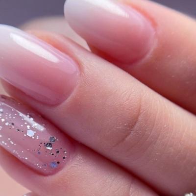 Alege Pearl Nails pentru produse profesionale de manichiură şi pedichiură
