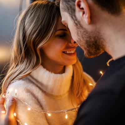 5 Semne ca te iubeste cu toata fiinta lui (chiar daca nu ti-a spus pana acum asta)