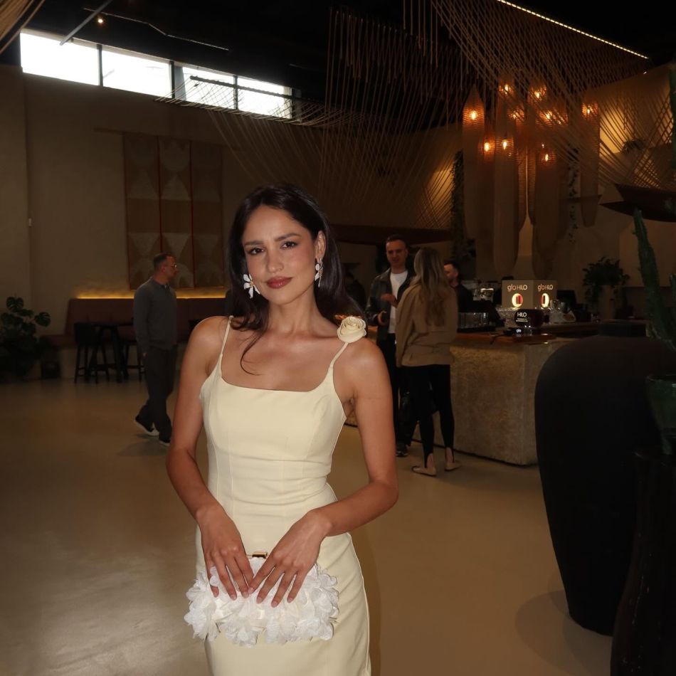 Oana Zara și Bogdan Medvedi, moment de poveste după 10 ani de relație. Actrița a spus DA în fața tuturor invitaților