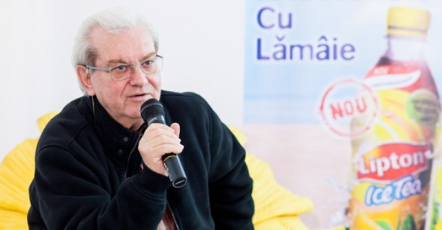 Apa bauta sub forma de ceai ar putea hidrata mai bine? 