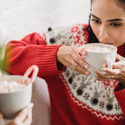 10  pulovere de Crăciun: Veselie pentru toată familia