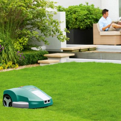 Robotul pentru gazon Indego de la Bosch tunde iarba singur si inteligent