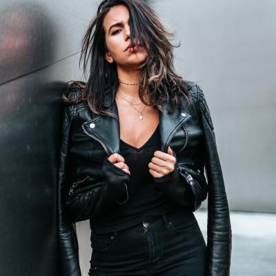 Cum se poartă geaca de piele stil Biker anul acesta